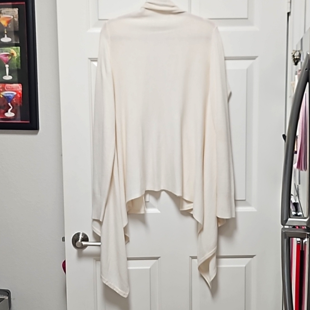 ✨️Max Rave Creme Color Asymmetrical Cardigan Size Large - Picture 5 of 12